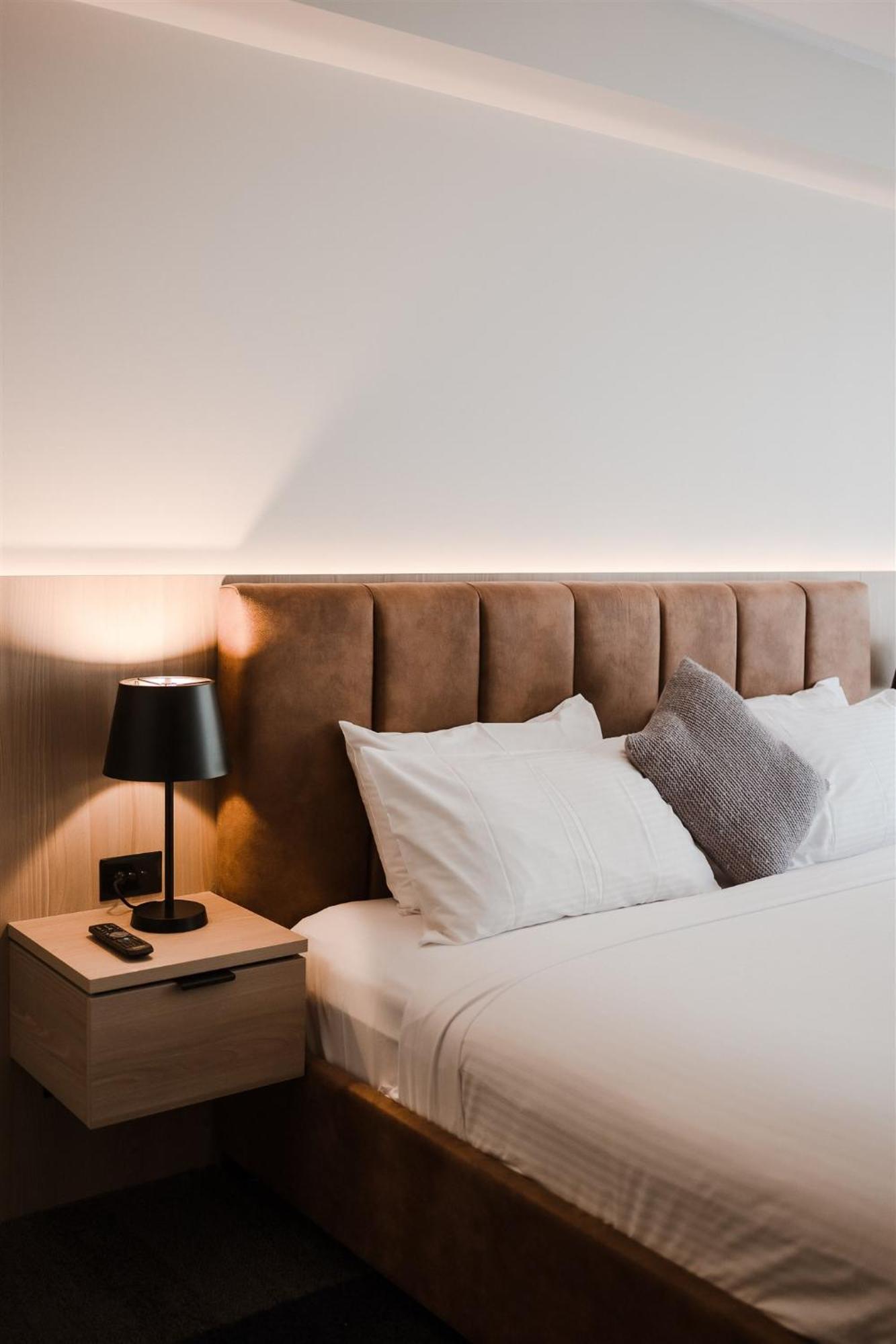 Hotel Pasadena Sydney à Church Point Extérieur photo