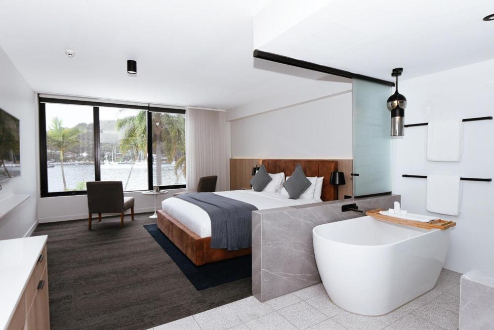 Hotel Pasadena Sydney à Church Point Extérieur photo